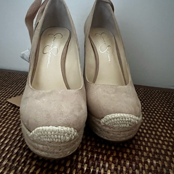 Jessica Simpson Wedge - Picture 4 of 7